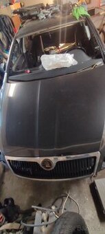 Octavia 2 kapota s maskou