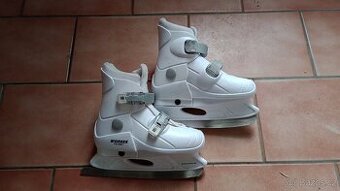 Dívčí brusle Worker Peggy velikost M(33-36)