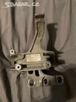 Uložení motoru Škoda Octavia 3 - 1