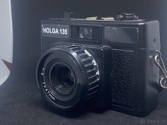 📷 HOLGA 135