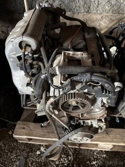 Motor Renault megane 1.6i 1996