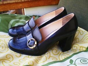 Dámské boty zn. Högl na vysokém podpatku