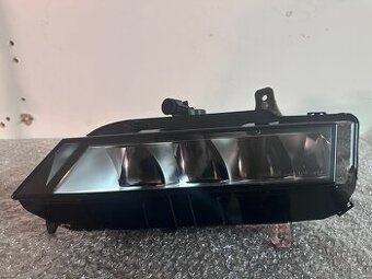 657941700A Pravá mlhovka ŠKODA SCALA / KAMIQ