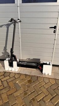 Elektrická koloběžka DT08 1100W