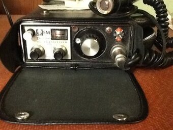 PRO RADIOAMATÉRY-Trio FM-2200 Kenwood transceiver-PRODÁM
