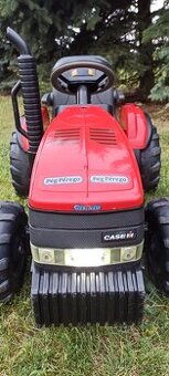 Peg Perego Traktor 12V s příslušenstvím.