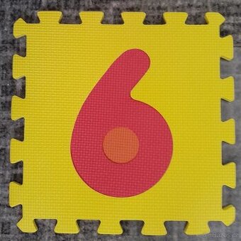 Pěnové puzzle
