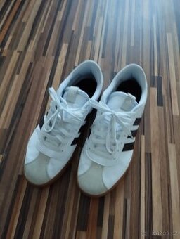 ADIDAS Vl Court 3.0 vel. 46 2/3 téměř nové - 1