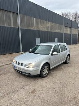 Volkswagen Golf 1.8 LPG