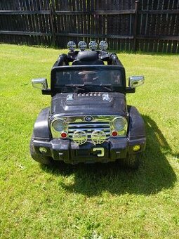 Elektronické auto jeep