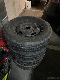 kola ford transit 215/75/R16C