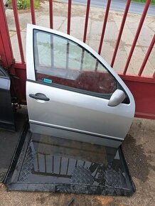 Pravé přední dveře Škoda Fabia stříbrná 9102 - 1