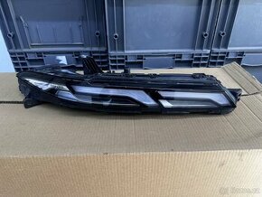 Bmw g07 x7 full led lci přední světla