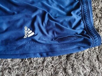 Adidas - nové