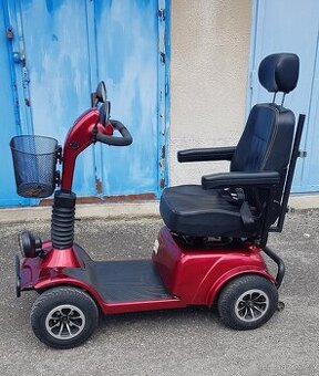 invalidní el.vozík - 1