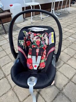Cybex Cloud Z i-Size s otočnou základnou Base Z