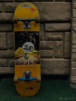 skateboard
