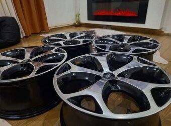 Prodám Orig.Alu Disky Ford Ypsilony Top Stav
