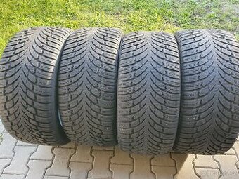 Zimní pneu 4ks  285/40/21  Nokian Tyres wr 4 vzorek 7.2mm