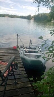 Rybářský člun Boat 007