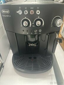 Kavovar Delonghi Magnifica
