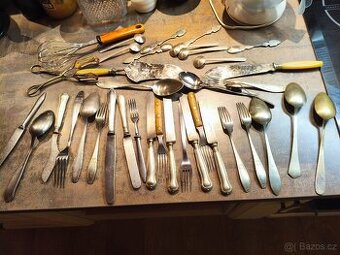 Staré příbory z chalupy