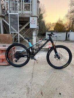 Mondraker Foxy R  2020 L carbon 29”