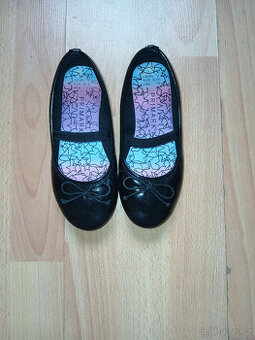 dívčí baleríny černé vel. 30/31, zn. Primark