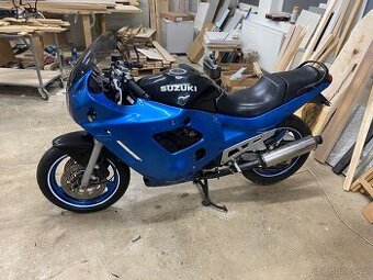 Suzuki gsx 600 f