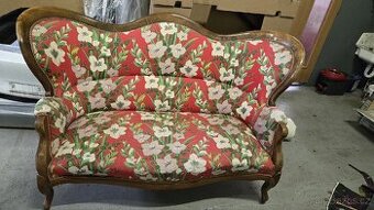 Starožitný gauč nábytek