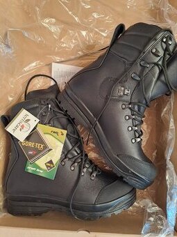 Vojenské zimní Kanady vel. 9