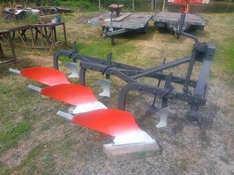 Pluh 3 radlice jednostranný