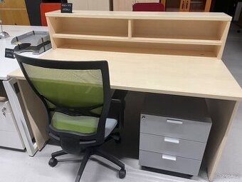 Kancelářské stoly