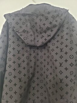 Bunda Louis Vuitton velikost 52-54, teplá do -7 °C