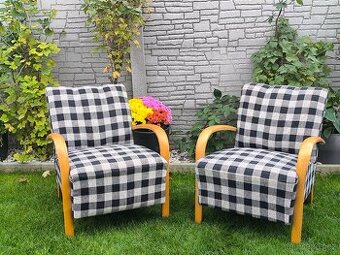 Prodám dvě starožitná křesla HALABALA