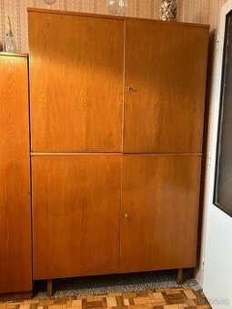 2ks nástavců skříní s policemi, sektor 60. léta, pěkný stav