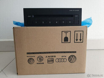 ŠKODA YETI OCTAVIA SUPERB CD měnič na 6CD 5L0035110 SONY