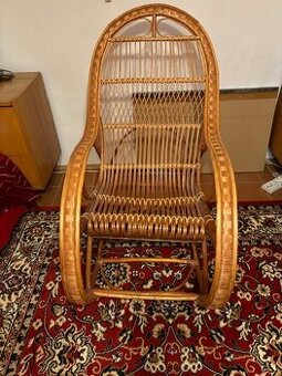 Proutěné houpací křeslo