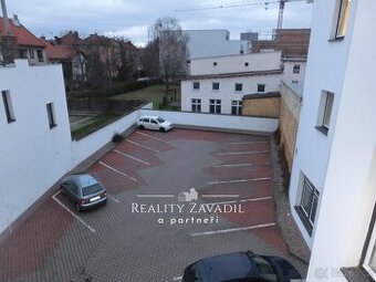 Pronájem parkovacího stání 12 m², Pardubice - Zelené Předměs