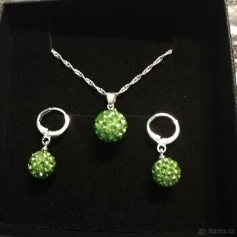 Překrásný sada swarovski styl