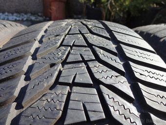 Zimní pneu 215/65/17 - Kodiaq, Tiguan a další SUV