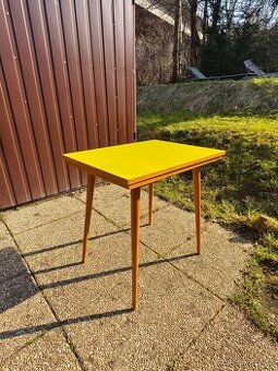 Retro TV stolek s otočnou deskou Brusel