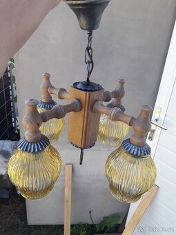 Lustr dřevěný s kováním, rustikální 4xE27