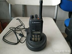 Vysílačka Motorola GP 680