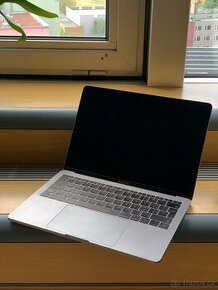 Apple MacBook Pro 2017 13" Space gray