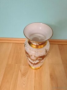 Váza Bohemia glass, vysoký smalt, mléčné sklo