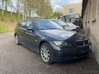 BMW 330i 4x4