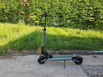 Koloběžka VSETT 8+ Facelift