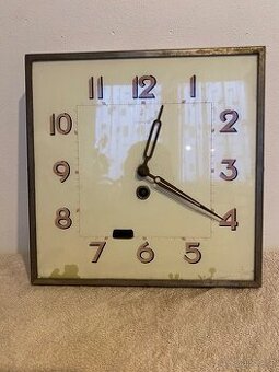 Hodiny Kienzle - 1