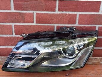 Levé xenon/ led světlo Audi  Q5 8R0941003D